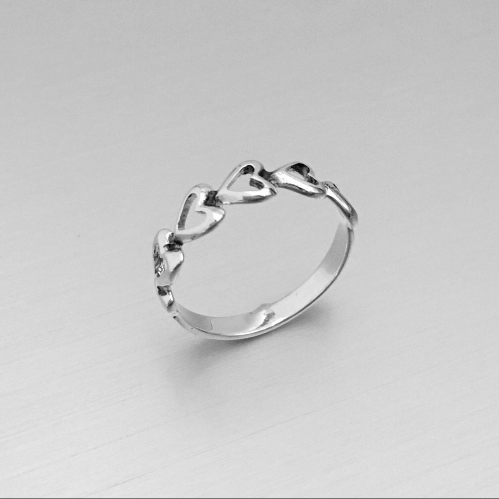 Sterling Silver Sideways Hearts Toe Ring View 3